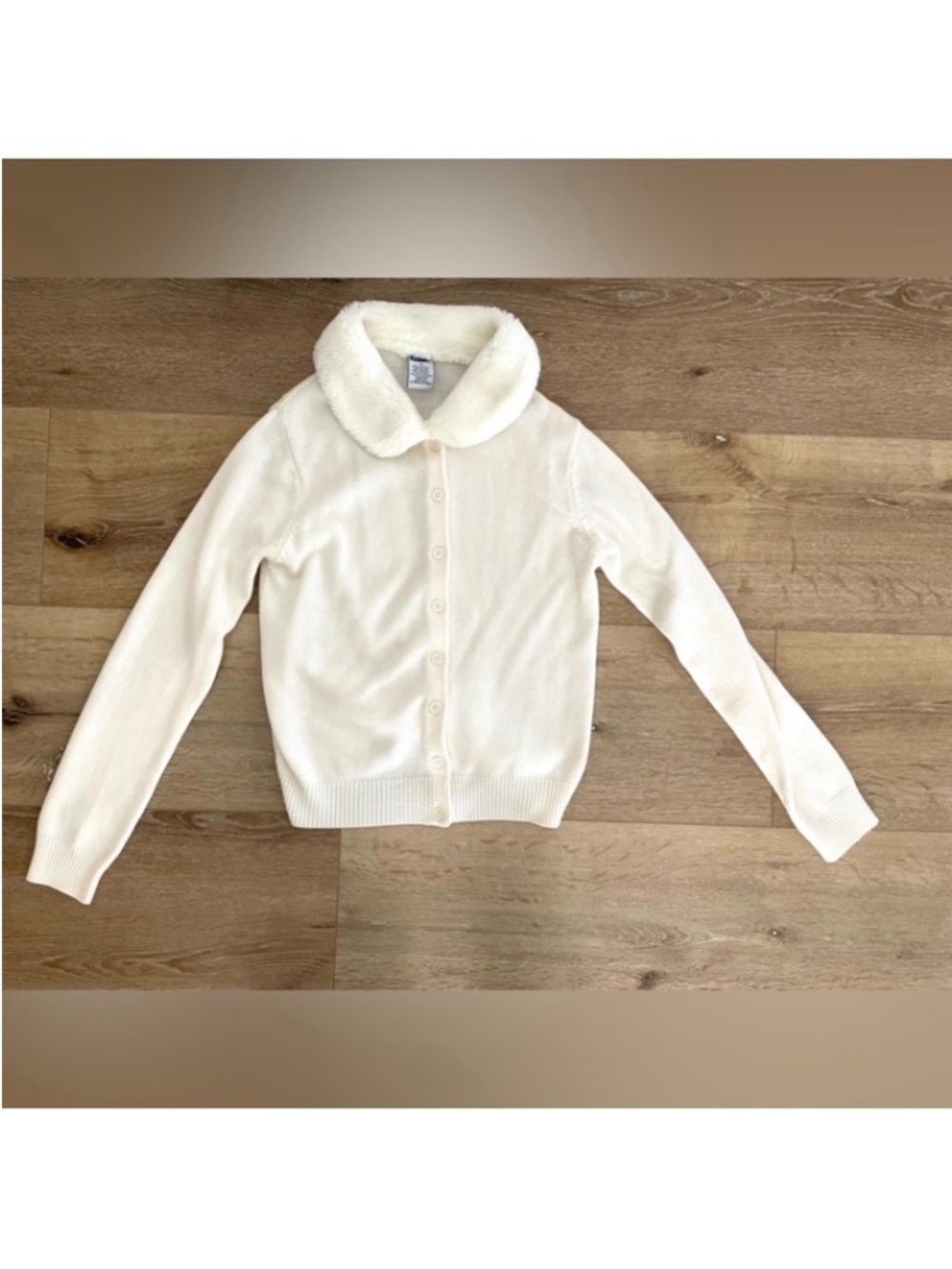 Old navy white faux fur collar button down cardigan, size 16, small